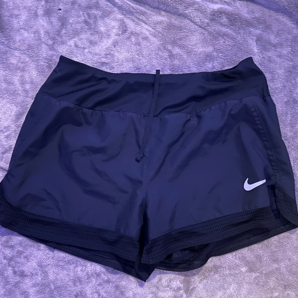 black nike shorts🖤